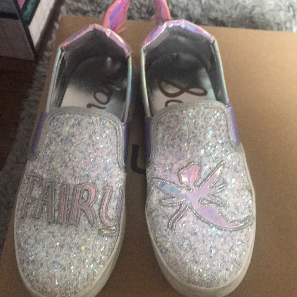 Sam Edelman’s Toddler girl sneakers
